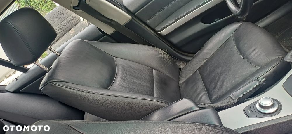 BMW e90 sedan czarna skóra fotele grzane boczki składana kanapa - 5