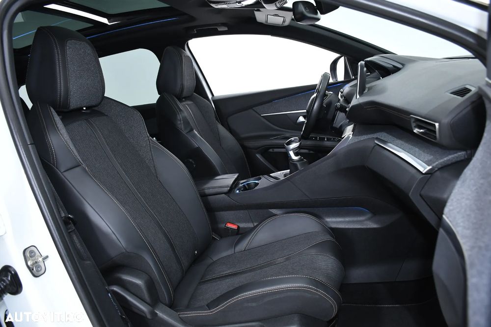 Peugeot 3008 1.2 PureTech Turbo S&S Active - 12