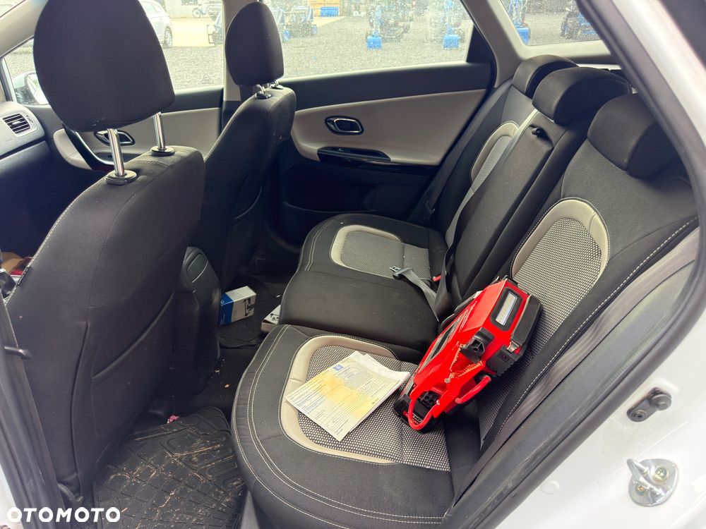 Kia Ceed 1.6 CRDi 128 Platinum Edition - 7