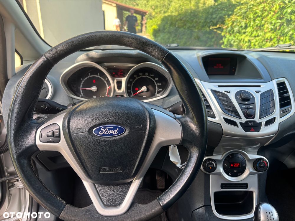 Ford Fiesta 1.4 Titanium - 15