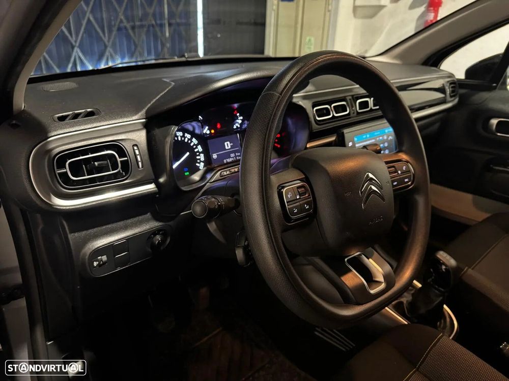 Citroën C3 1.2 PureTech Shine - 19