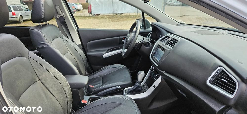 Suzuki SX4 S-Cross 1.6 VVT CVT 4x4 limited - 29