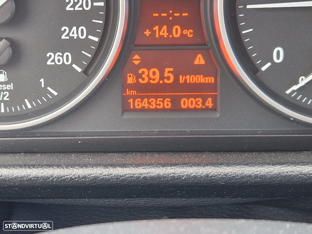 BMW X1 18 d xDrive xLine - 4