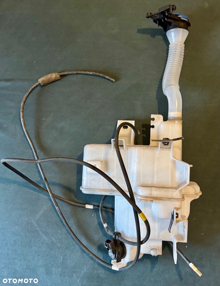 Mazda 2 DY DE DJ 3 BK BL BPBM 5 CR CW 6 gg Gy GH GJ GL cx-3 cx-30 cx-5 cx-7  zbiornik spryskiwaczy spryskiwacz zwykły xenon czujnik pompka zatyczka wężyki wszystkie Czesci - 2