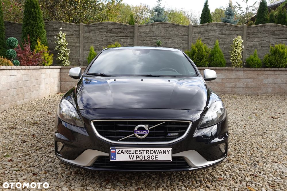 Volvo V40 D2 R Design - 9