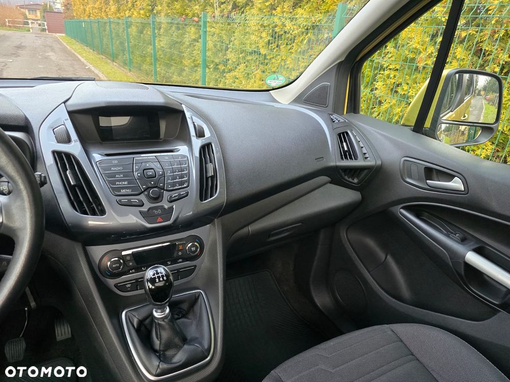 Ford Tourneo Connect - 26