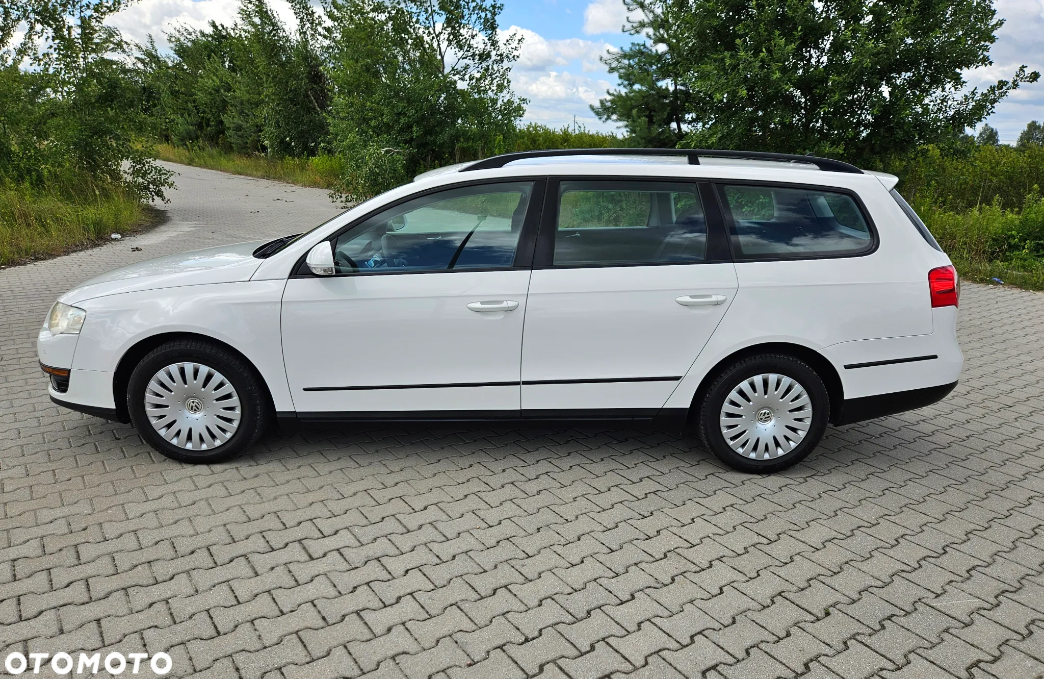 Volkswagen Passat Variant 2.0 TDI Trendline - 12
