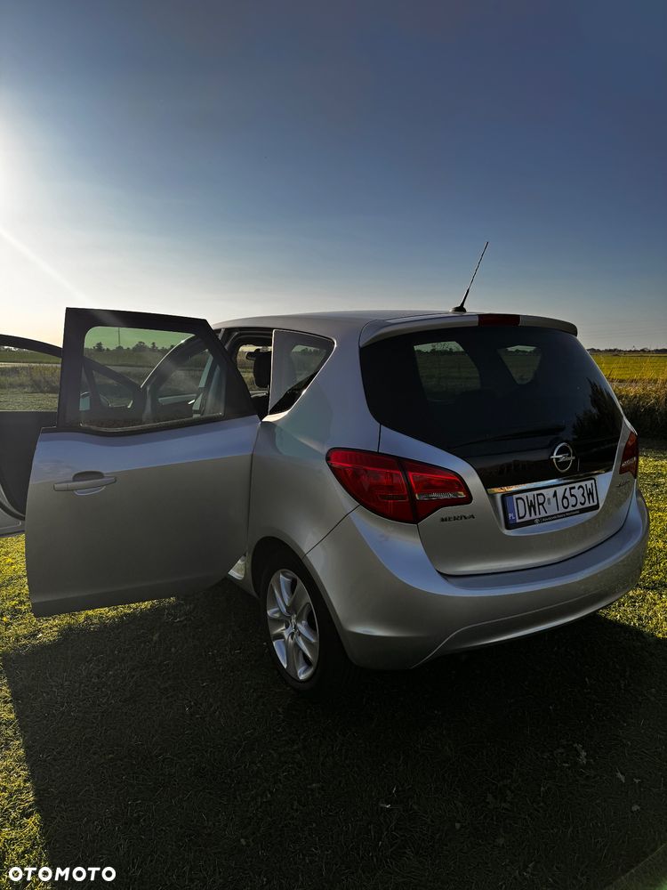 Opel Meriva - 8