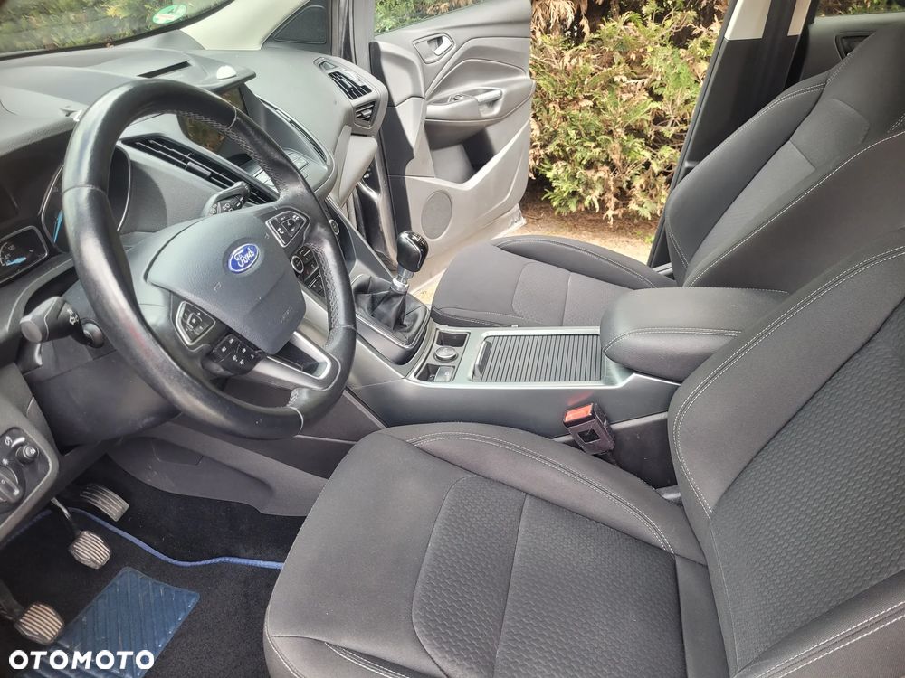 Ford Kuga 1.5 EcoBoost 2x4 Cool & Connect - 6