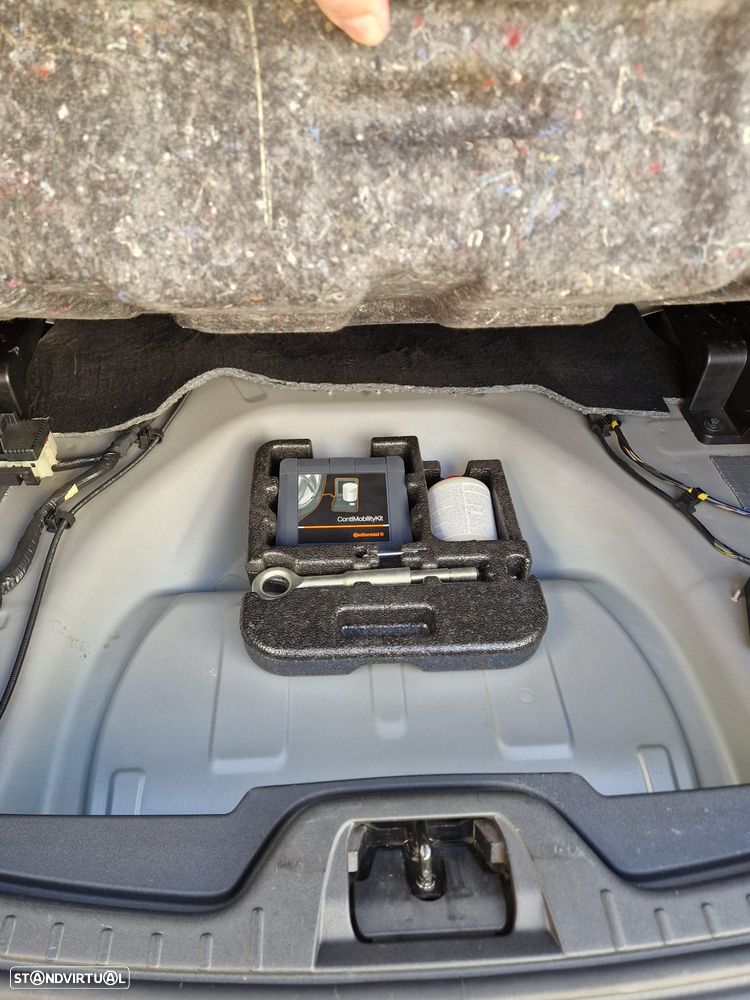 Volvo V60 2.0 D4 Summum Geartronic - 30