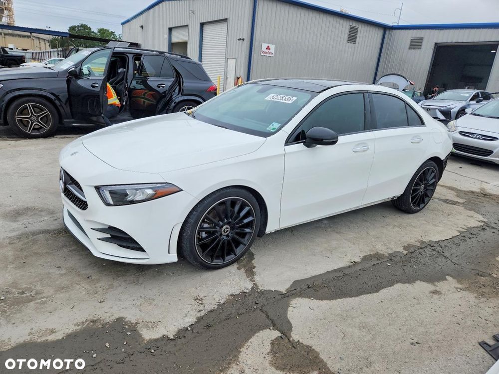 Mercedes-Benz Klasa A 220 7G-DCT Style - 2