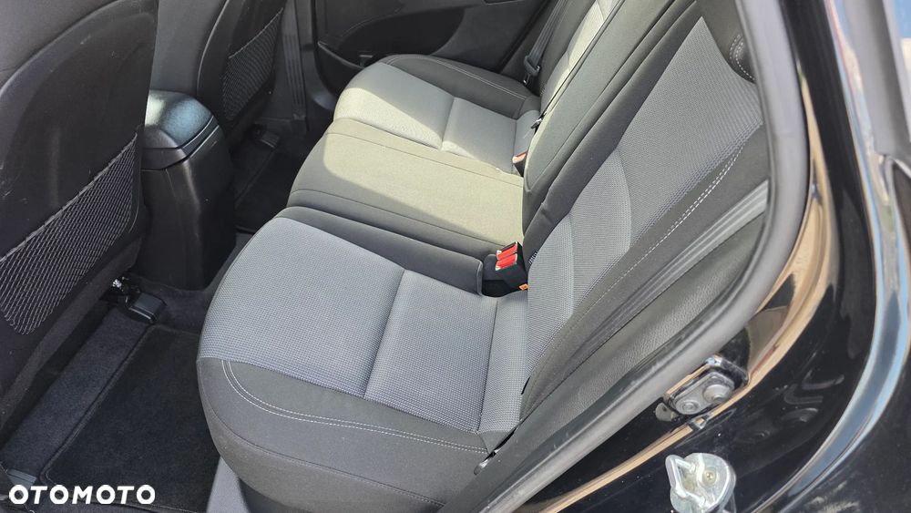 Hyundai i30 1.4 Fifa World Cup Edition - 16