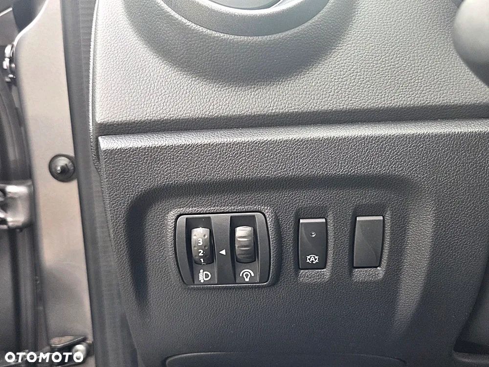 Renault Captur (ENERGY) TCe 90 BOSE EDITION - 35