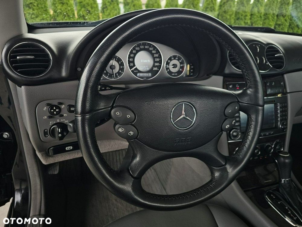 Mercedes-Benz CLK - 19