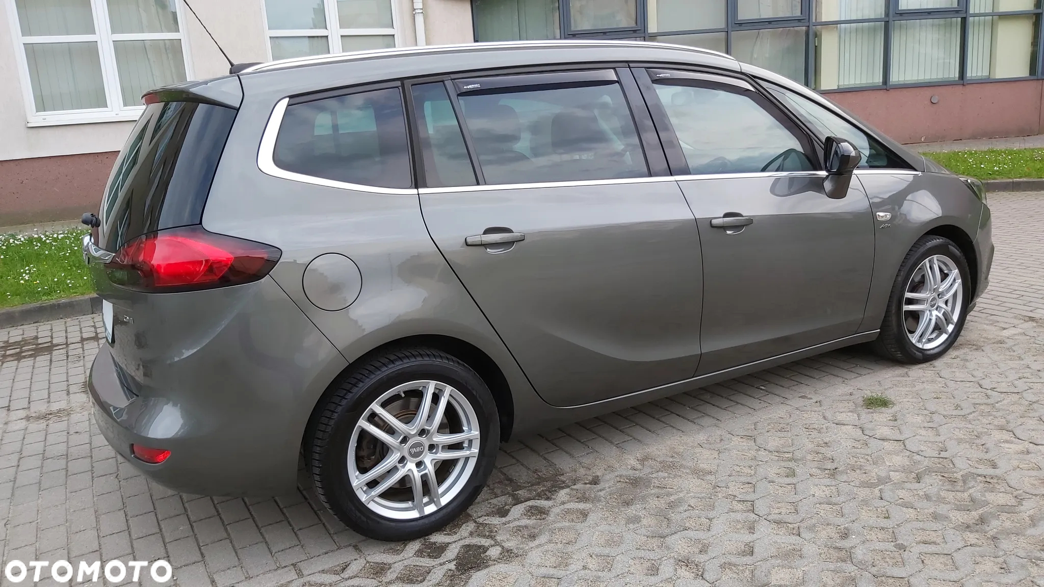 Opel Zafira 2.0 D (CDTI) Automatik Business Edition - 12