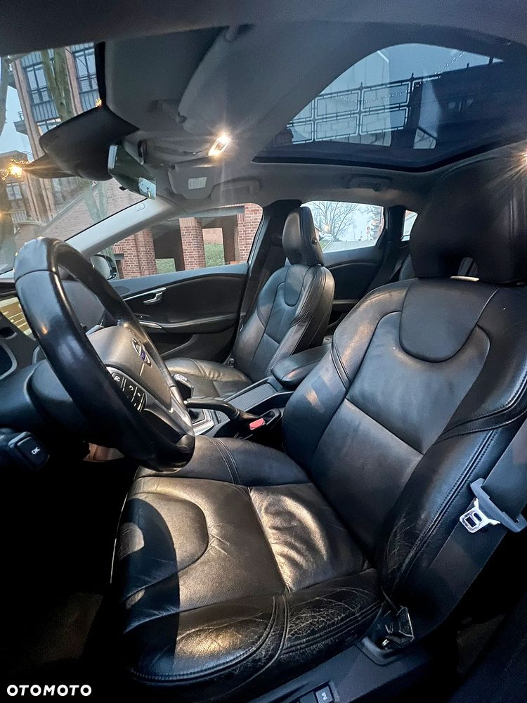 Volvo V40 D2 Summum - 15