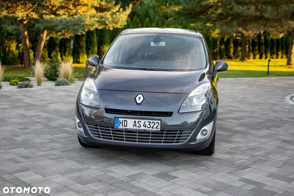 Renault Grand Scenic - 10