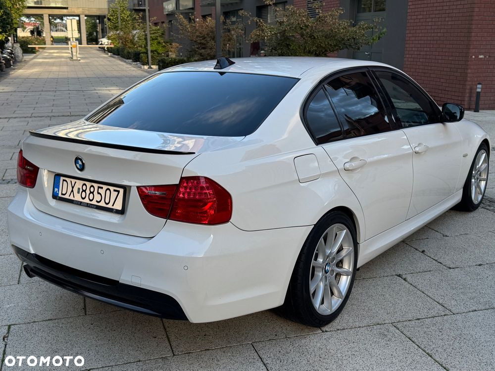 BMW Seria 3 320i - 6