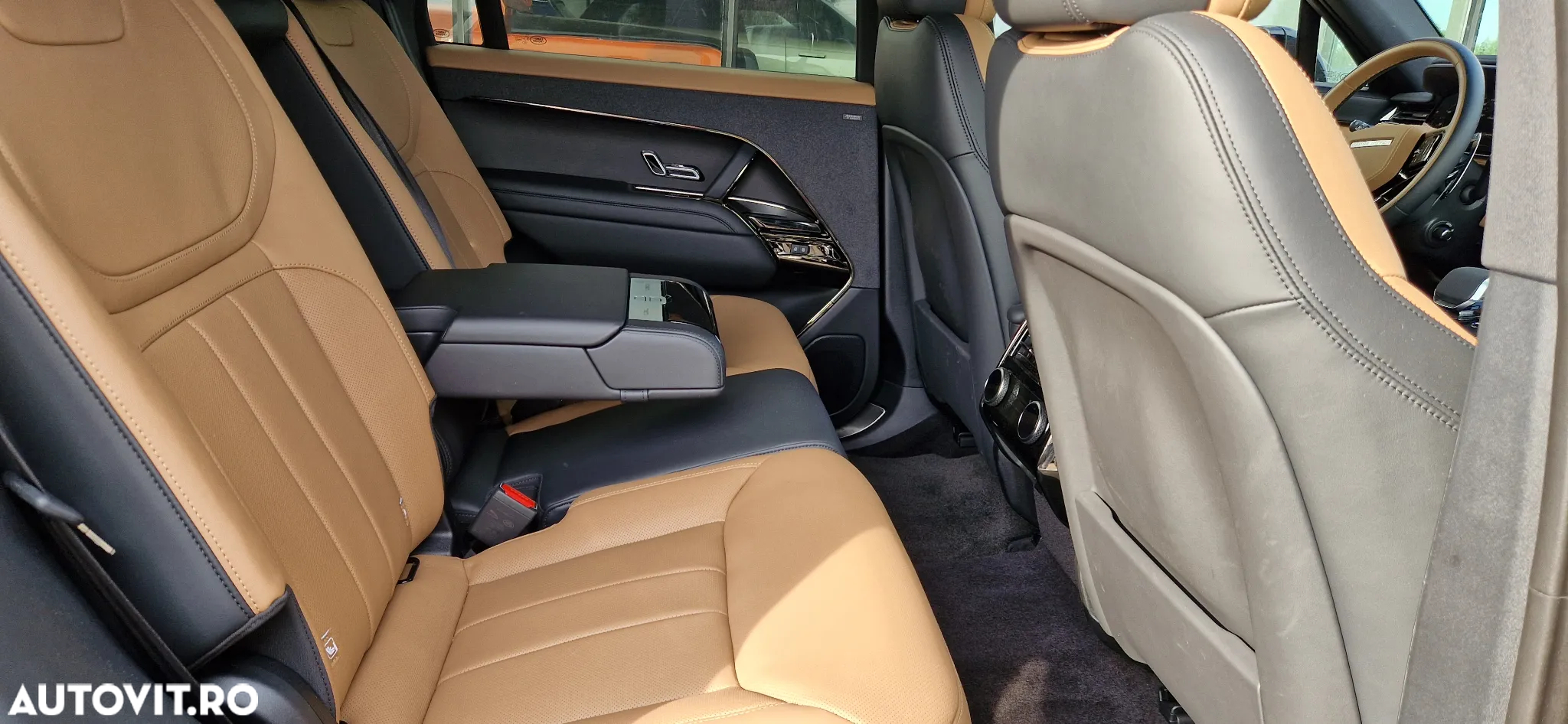 Land Rover Range Rover Sport 3.0 I6 D300 MHEV Dynamic HSE - 10