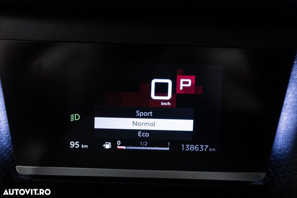 Citroën C4 PureTech 130 Stop&Start EAT8 PLUS - 35