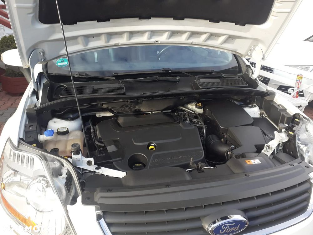 Ford Kuga 2.0 TDCi Titanium - 36
