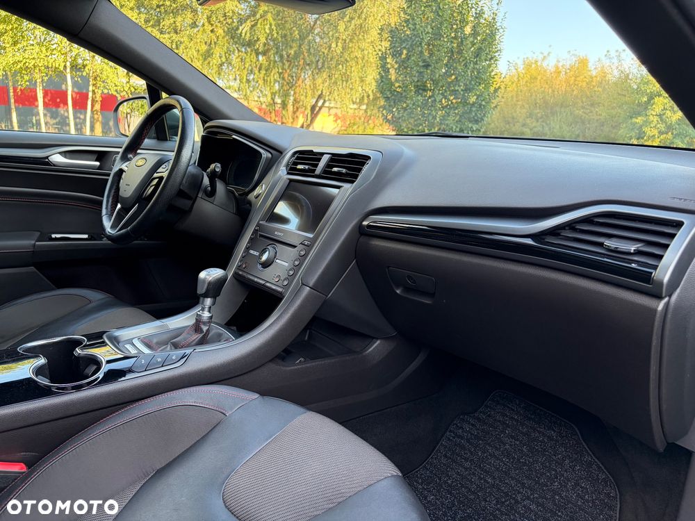 Ford Mondeo 2.0 TDCi STart-Stopp ST-Line - 27