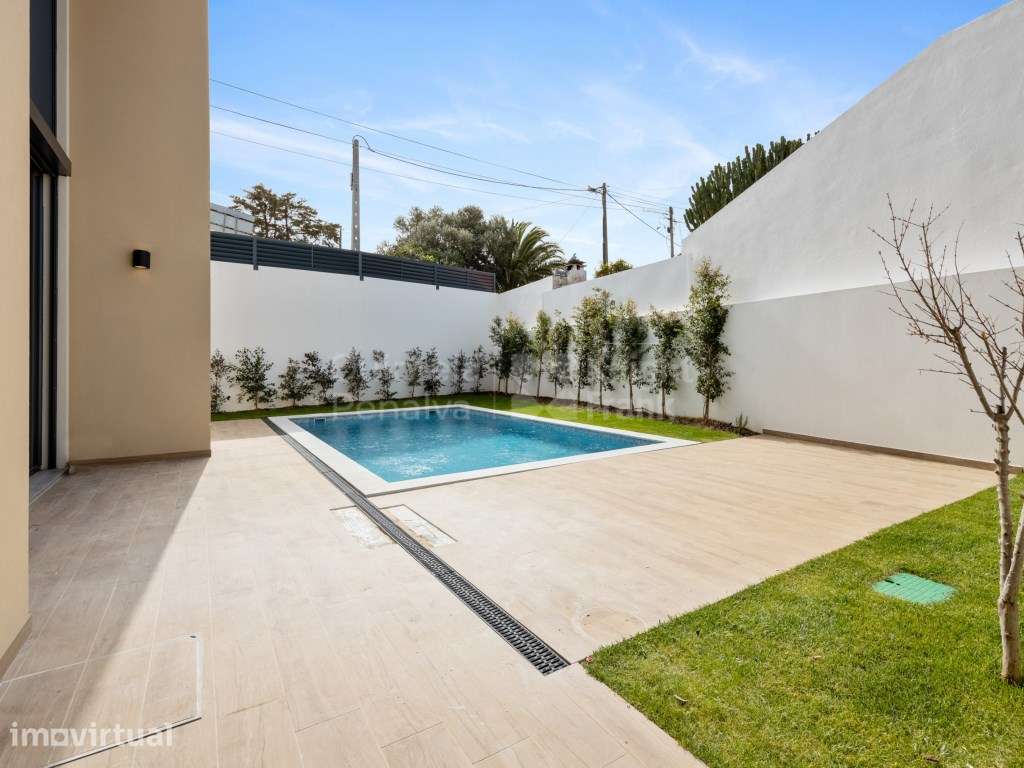 Moradia T4 independente com Rooftop em Murches, Cascais - Grande imagem: 2/28