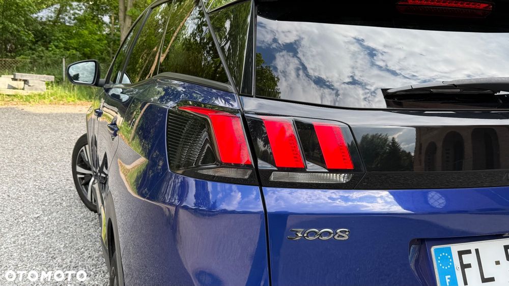 Peugeot 3008 PureTech 130 Stop & Start GPF EAT8 Allure - 14