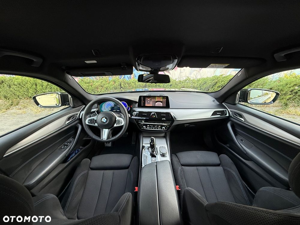BMW Seria 5 520d xDrive M Sport sport - 12