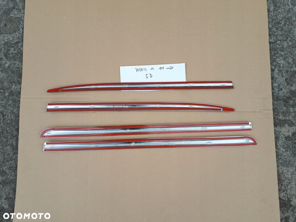 Yaris III 11-17 5D Listwy Chrom Drzwi KOMPLET NOWE - 2