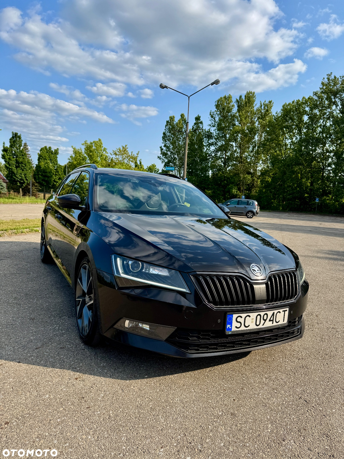 Skoda Superb 2.0 TDI Sportline DSG - 4