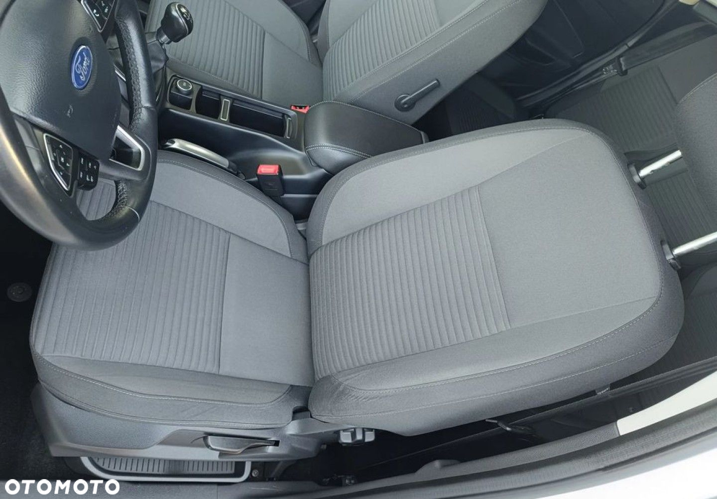 Ford C-MAX - 11