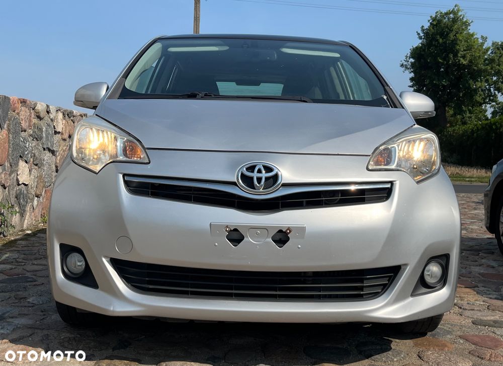 Toyota Verso S 1.4 D-4D - 11