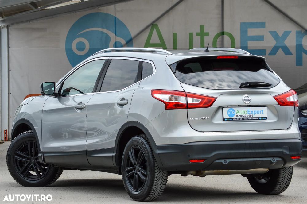Nissan Qashqai 1.6 DCI Xtronic TEKNA - 16