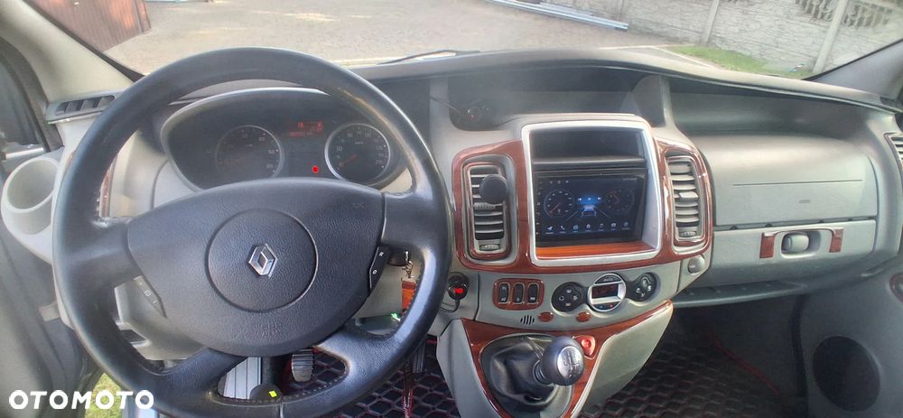 Renault Trafic - 18