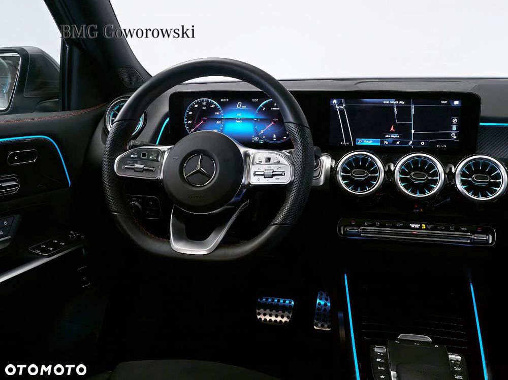 Mercedes-Benz GLB 200 4-Matic AMG Line 8G-DCT - 16
