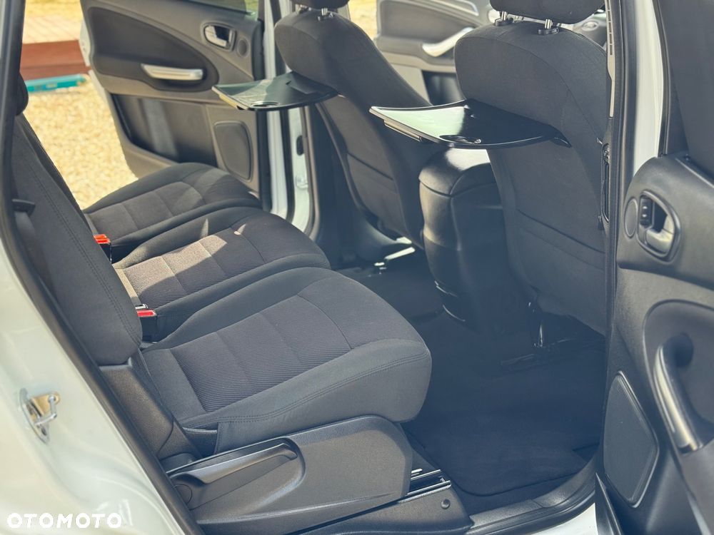 Ford S-Max 2.0 TDCi DPF Titanium X - 16