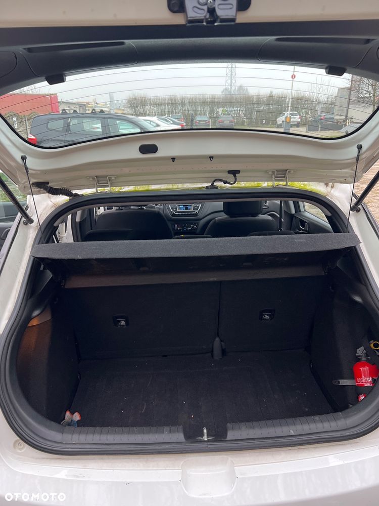 Hyundai i20 1.2 Classic Plus - 6