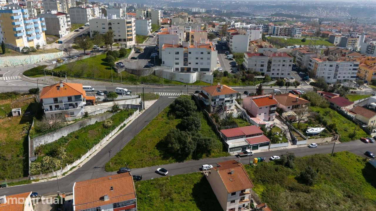 Terreno Urbano para Construção dos Seus Sonhos em Zona de Crescimento - Grande imagem: 2/5