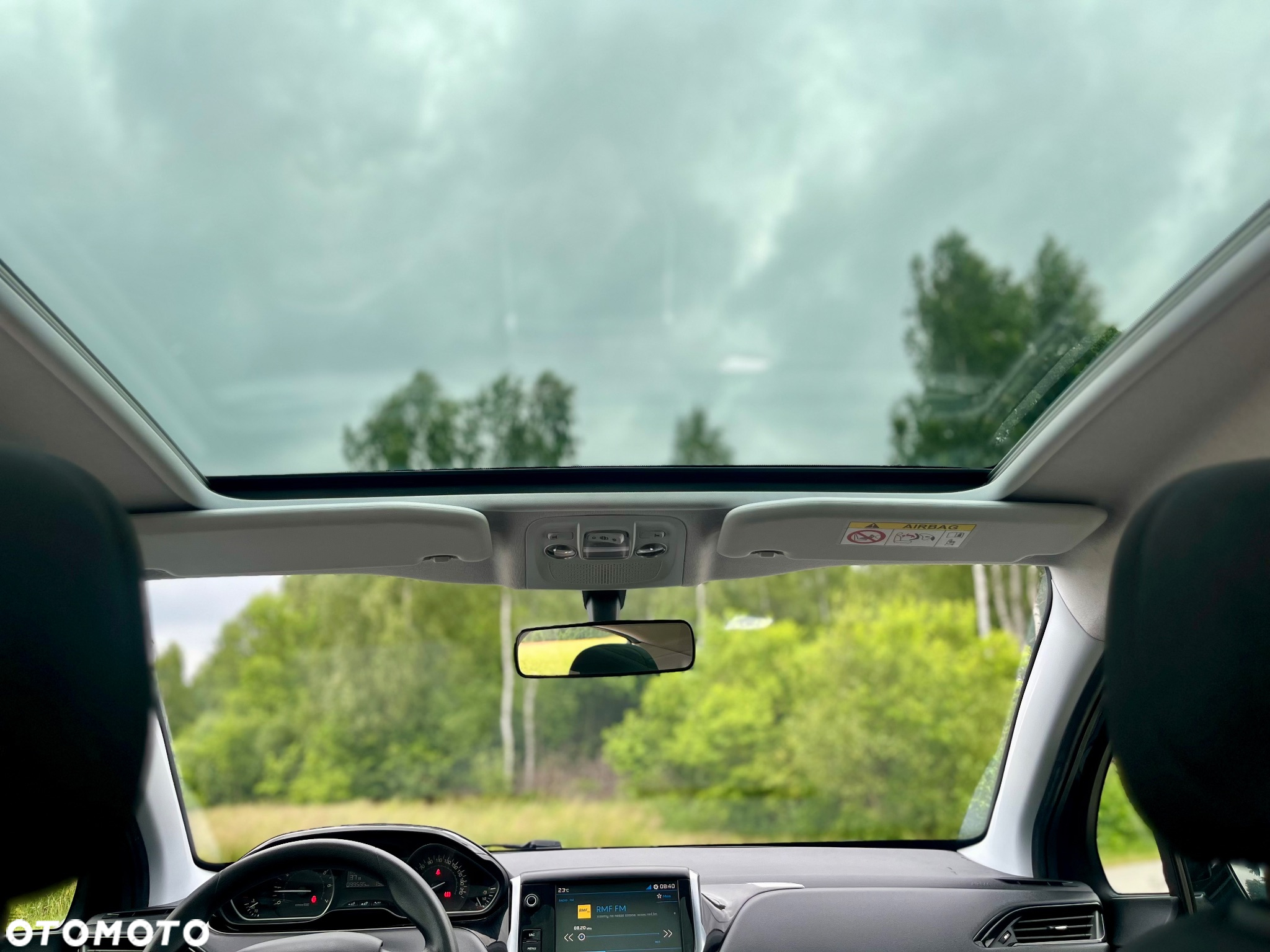 Peugeot 208 1.2 PureTech Allure - 29