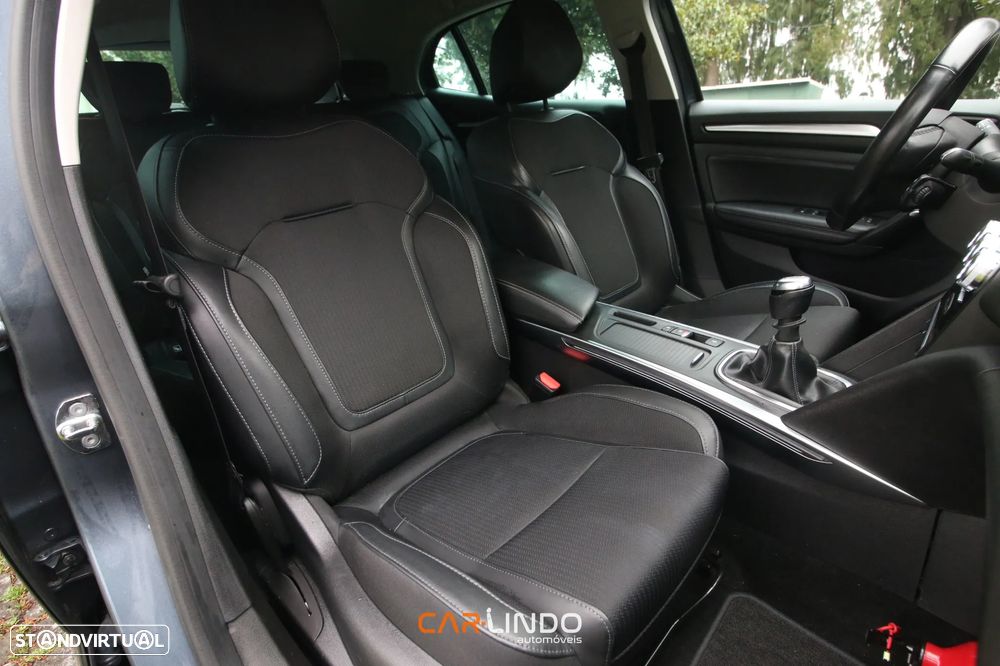 Renault Mégane ENERGY dCi 110 INTENS - 19