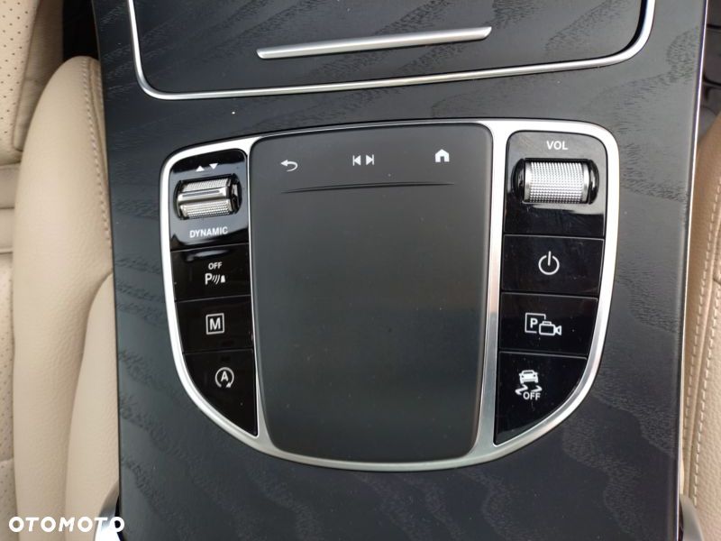 Mercedes-Benz GLC 300 4Matic 9G-TRONIC - 27