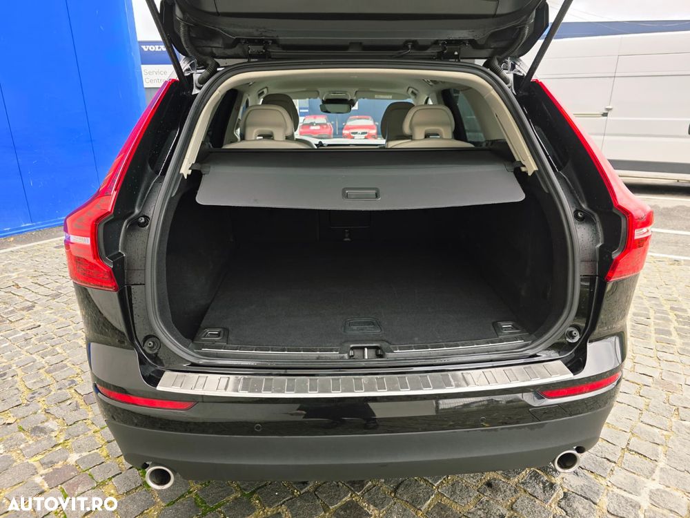 Volvo XC 60 D4 AWD Momentum - 27