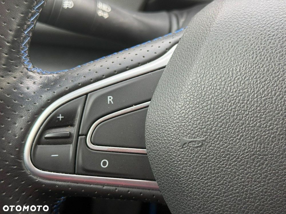 Renault Megane TCe 140 GPF GT LINE - 17