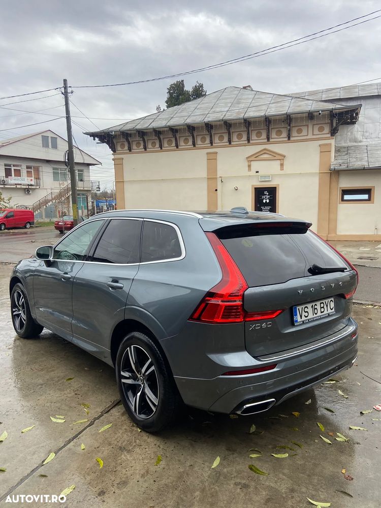 Volvo XC 60 D4 R-Design - 2