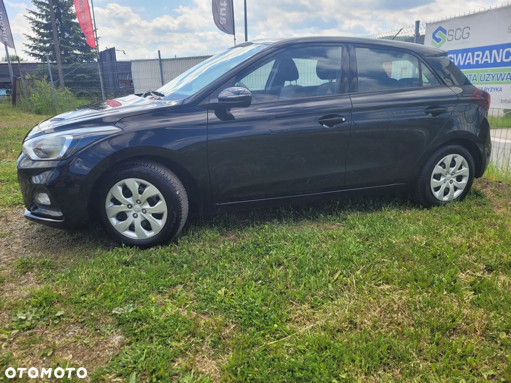 Hyundai i20 blue 1.2 Select - 10