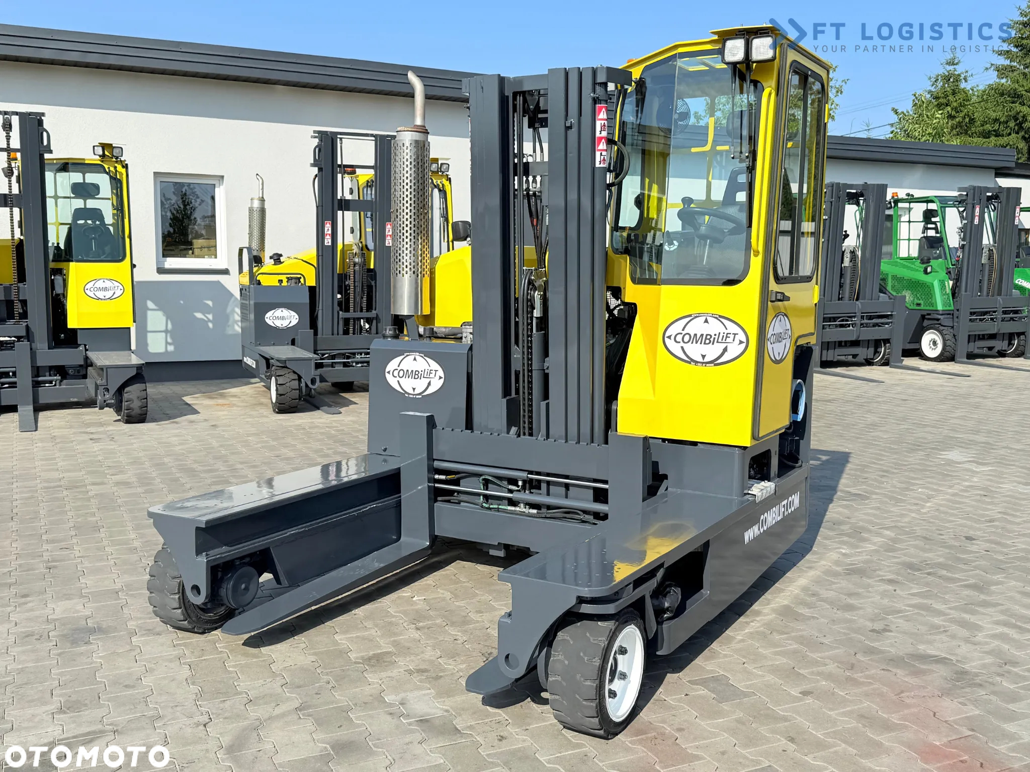 Combilift C3000 / GAS / TRIPLEX - 4900MM / JEDYNE 1537 MTH / POZYCJONER WIDEŁ / KABINA / JAK NOWY - 6
