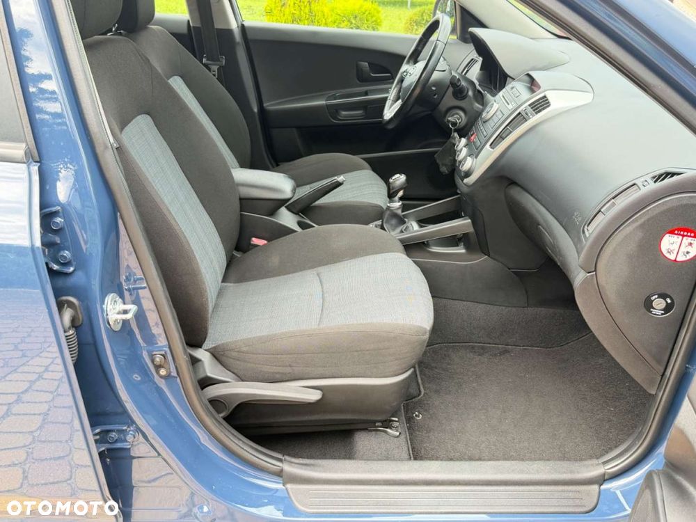 Kia Ceed - 6