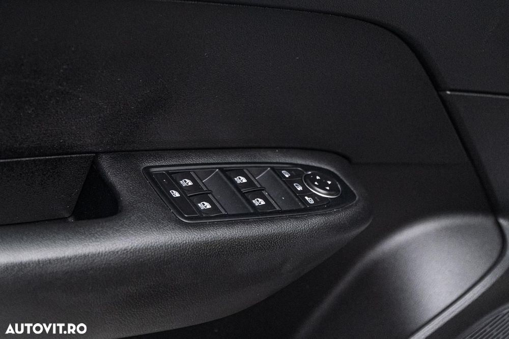 Renault Arkana E-TECH 145 INTENS - 18