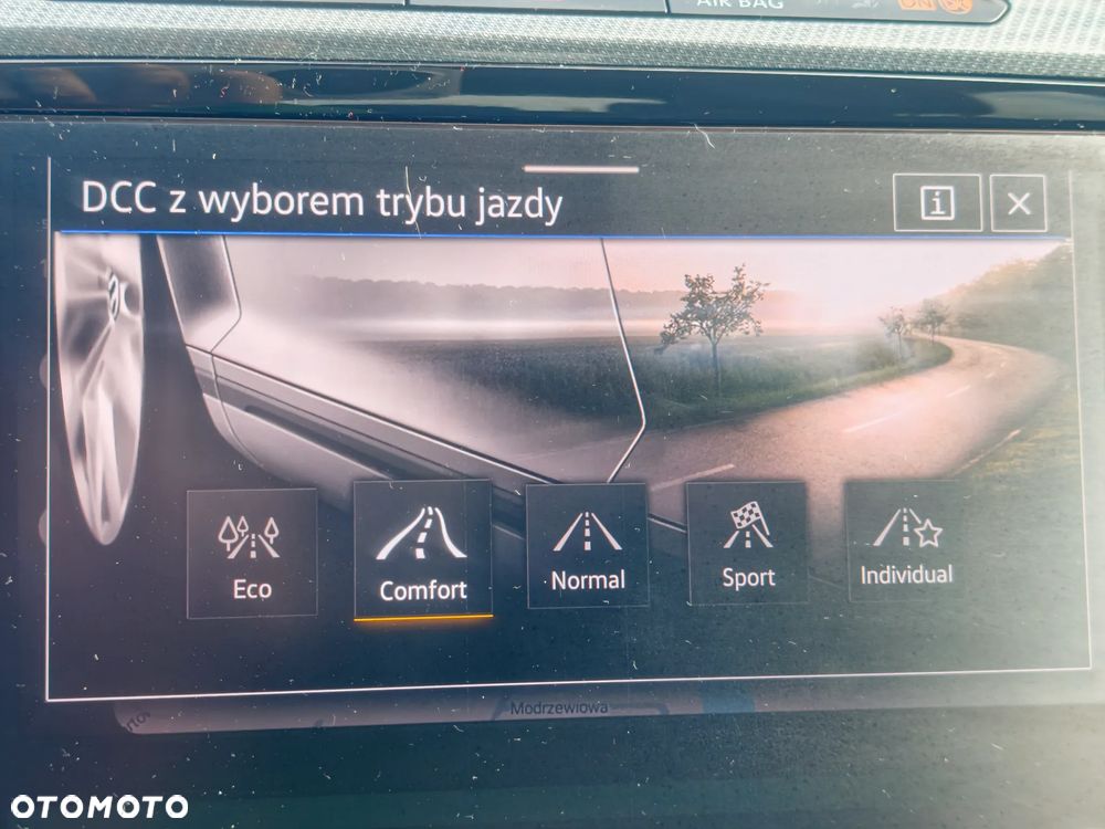 Volkswagen Arteon 2.0 TDI SCR DSG R-Line - 18